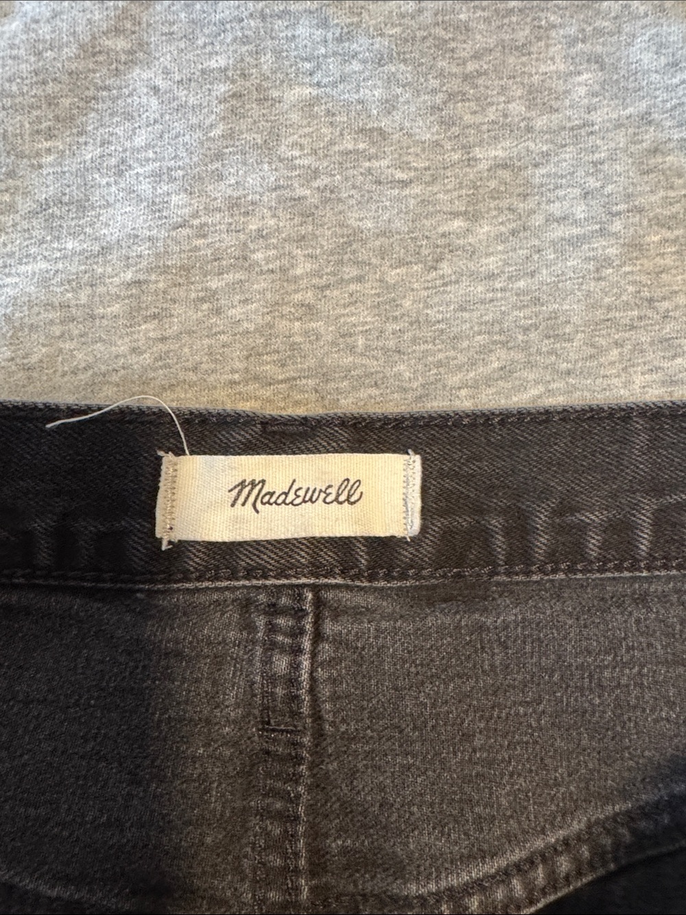 Madewell Women The Essex Long Baggy Short Raw Hem Black Denim Cutoff Size 30 - Picture 6 of 7